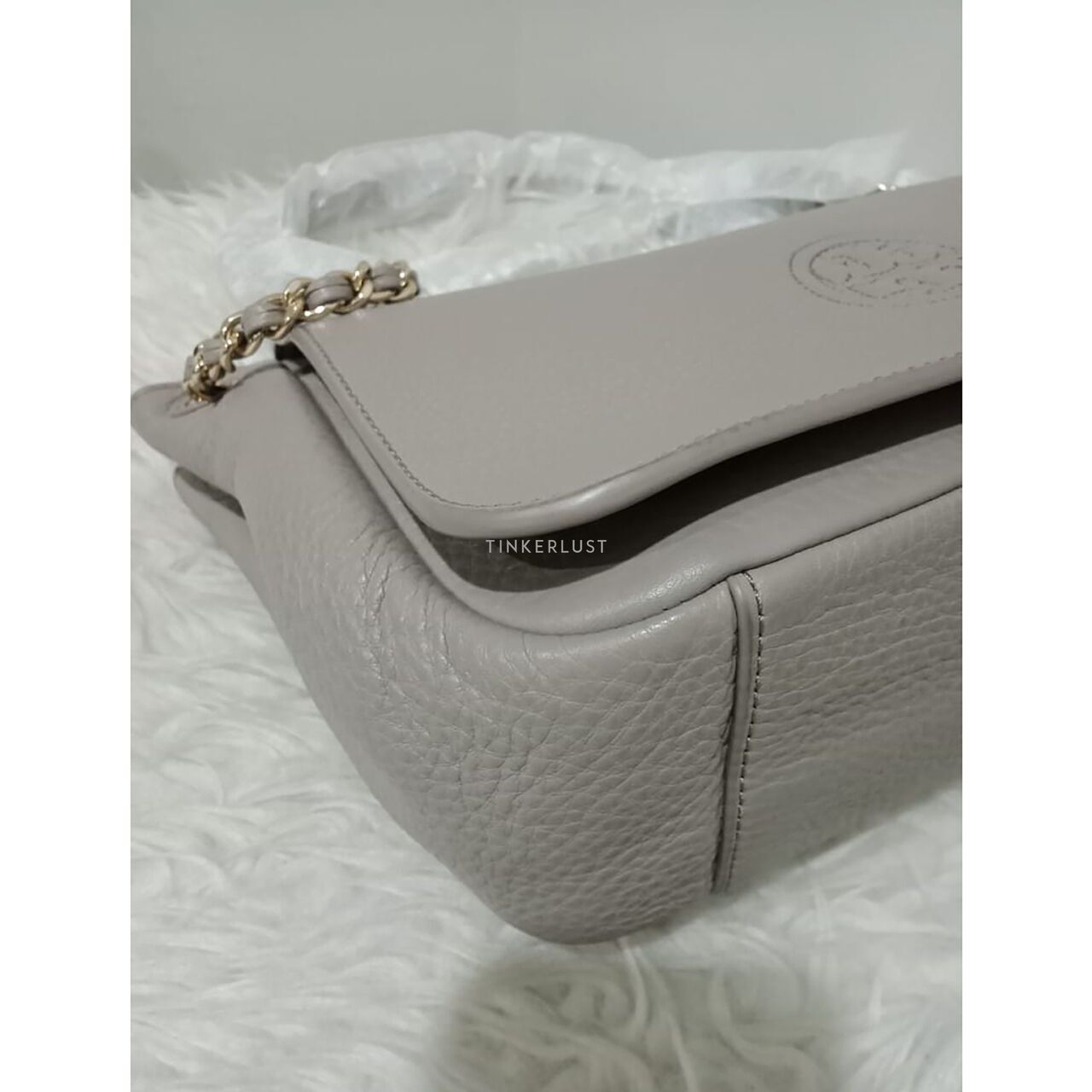tas shoulder bag Tory Burch Bombe Small Flap French Grey Shoulder Bag Tinkerlust